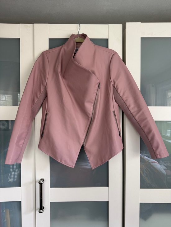 BB Dakota Jackets & Blazers - BB Dakota Dusty Rose Asymmetric Moto PU Leather Jacket Medium